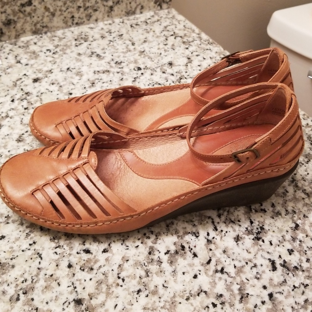 Clark's Artisan Wedges